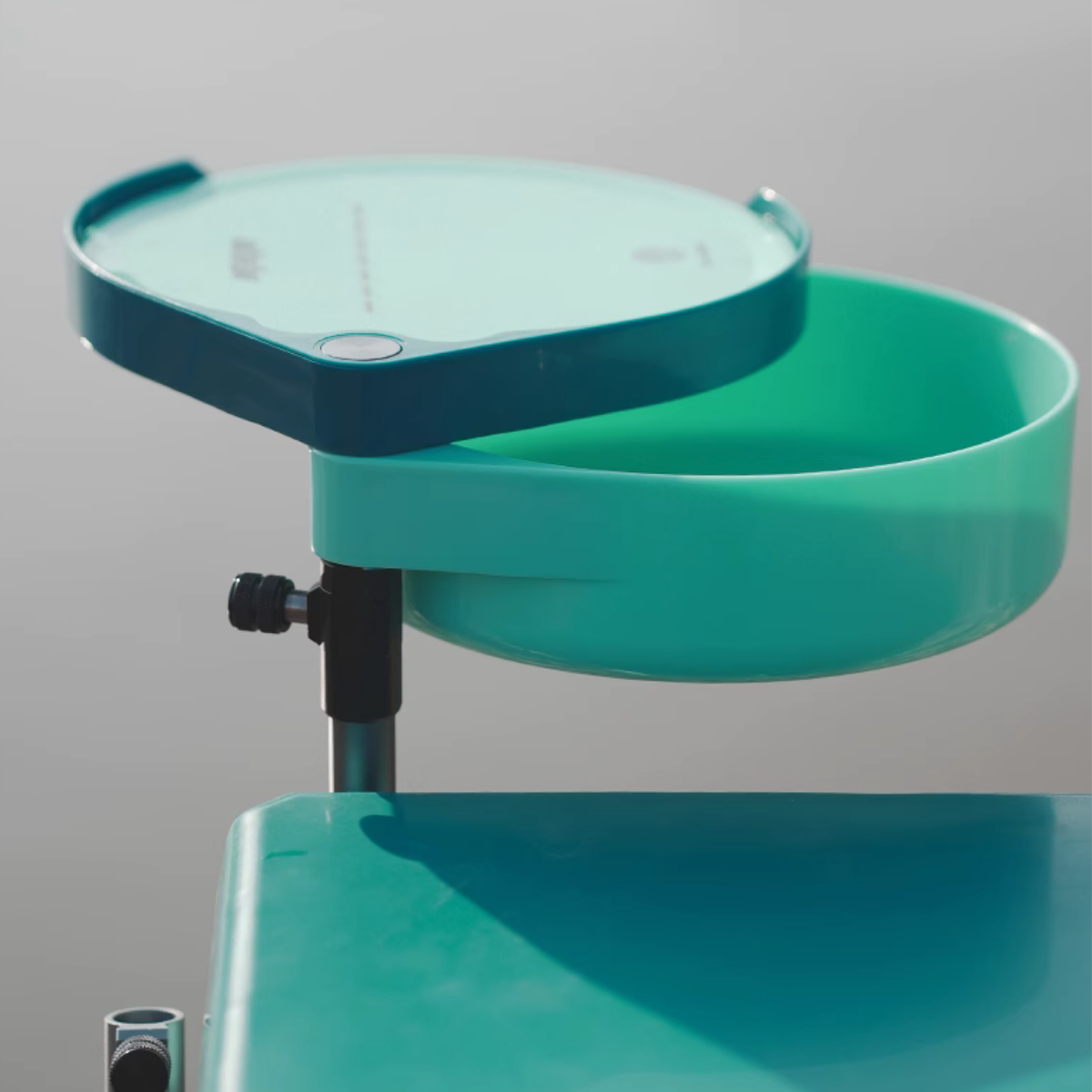 Kit glacière, boîte avec plateau magnétique pour appâts et 4 supports